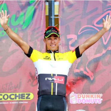 Jaime Castañeda está al frente de la carrera panameña.