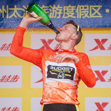 Witmitz, con premio doble, etapa y liderato en China.