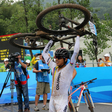 Brandon Rivera, oro en Juegos Olímpicos Juveniles Nanjing.