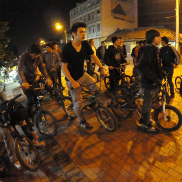 Los bogotanos, listos para las seis horas en bicicleta.