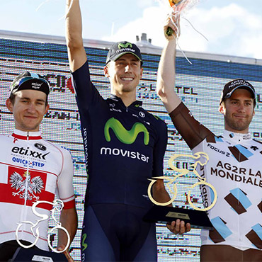 El podio de la quinta etapa de la prueba argentina con Malori, el campeón mundial Kwiatkowski y el canadiense Houle