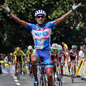 Nava ganó en el preludio del fin de semana definitivo de la Vuelta al Táchira 2015