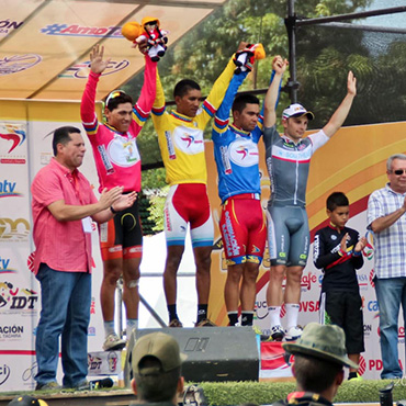 Enrique Díaz siguió al frente de la Vuelta al Táchira 50 años