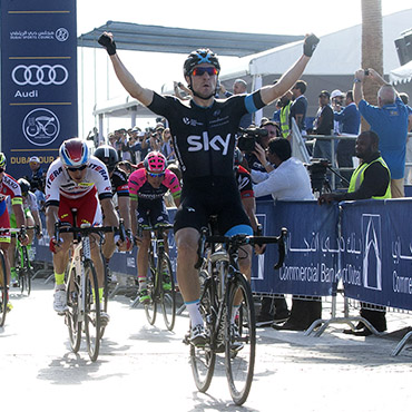 Viviani le ganó el segundo asalto del Tour de Dubai a Cavedish