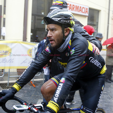 Carlos Julián Quintero protagonista en la Settimana Coppi e Bartali