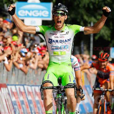 Nicola Boem ganador de etapa del Giro de Italia
