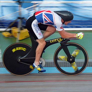 Wiggins apunta a acercarse al “verdadero” Record de la Hora establecido por su compatriota C