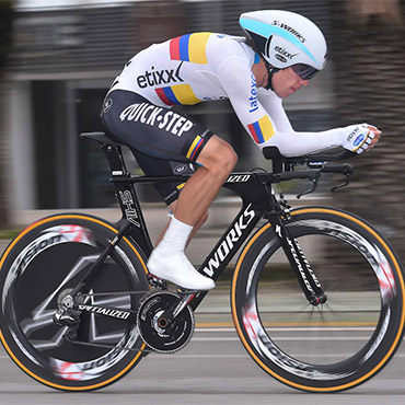 El campeón nacional de CRI, Rigoberto Urán (Etixx-Quikstep) será el primero de los seis escarabajos en tomar la salida del TDF 2015