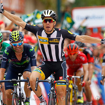 Christian Sbaragli celebra su triunfo de etapa