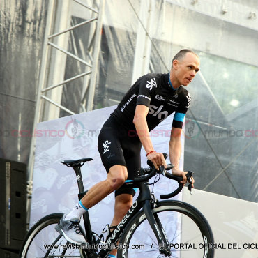 Chris Froome se fue del Tour de Francia por fractura de pié