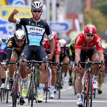 Fernando Gaviria se luce en Tour de Gran Bretaña