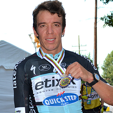 Urán obtuvo este domingo una histórica medalla para el ciclismo colombiano en la CRE mundial