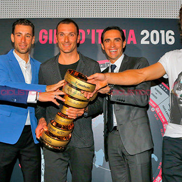 La ceremonia de presentación del Giro 2016 se celebró este lunes en Milán