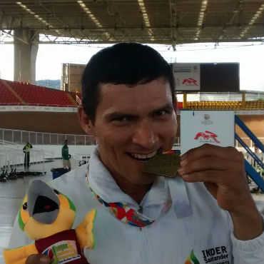 Álvaro Galvis, obtuvo medalla de plata en la prueba del kilómetro