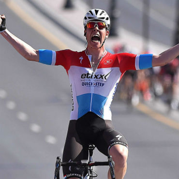 Bob Jungels, ganador de etapa en Tour de Omán