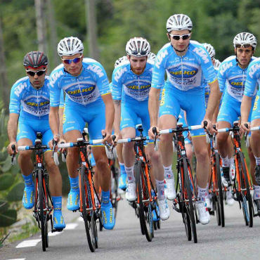 Leonardo Duque, con su equipo Delko en la Etoile Bességes 2016