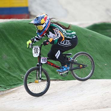 Mariana Pajón, cosechó Oro y Plata en primera Parada de Copa Mundo de BMX en la Argentina