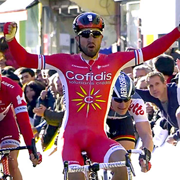 Nacer Bouhanni ganador de la cuarta etapa de la París-Niza