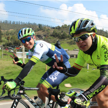 Esteban Chaves entrena en Colombia para el Giro de Italia 2016
