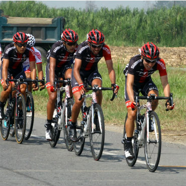 GW Shimano, en su reto de ganar la Vuelta al Tolima 2016
