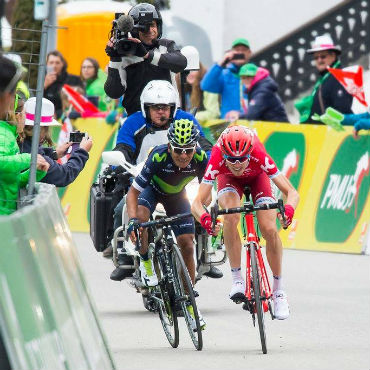 Nairo Quintana e Ilnur Zakarin en la disputa de la segunda etapa de Romandía