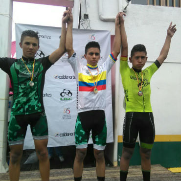 Podio de Prejuvenil Interclubes de Ruta de la Virginia-Risaralda