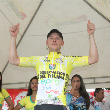 Wbeimar Roldán etapa y liderato en Vuelta al Tolima
