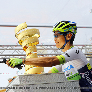 Esteban Chaves volvió al Top 10 de la general del Giro de Italia