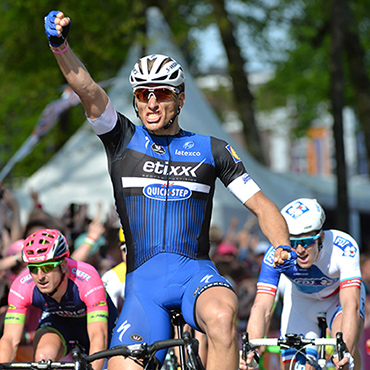 Kittel se llevó la primera victoria al sprint del Giro de Italia 2016