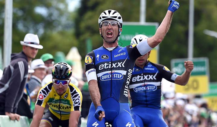 Gaviria celebró la victoria de su compañero Maxi Richeze en la 4a etapa de Vuelta a Suiza