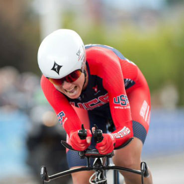 Evelyn Stevens ganó la etapa de este jueves