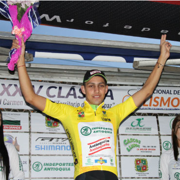 Walter Vargas ganó la CRI y es el primer líder