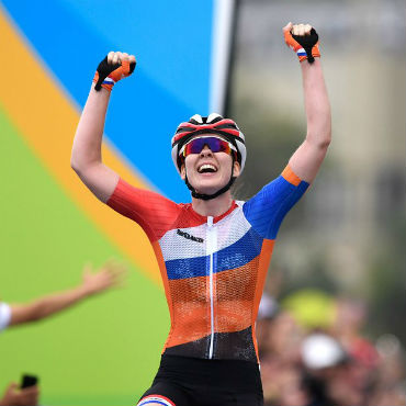 Anna Van der Breggen, nueva campeona olímpica
