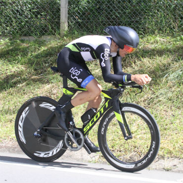 Oscar Sevilla ganó la CRI y es el líder de Vuelta a Santander