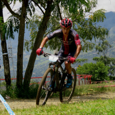 Fabio Castañeda ganador de Copa de Ciclomontañismo en Girardota