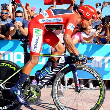 Nairo Quintana defendió el liderato de la Vuelta a España en la CRI de este viernes