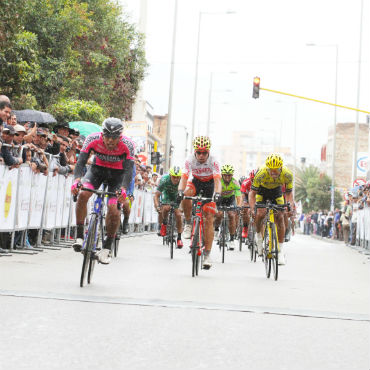 Sebastián Molano ganador de primera etapa de Vuelta a Boyacá