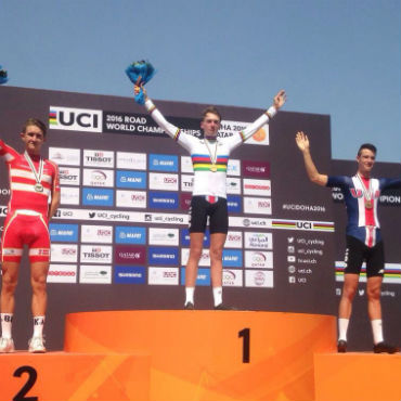 Brandón McNulty, medalla de oro en la CRI junior de Mundial de Catar