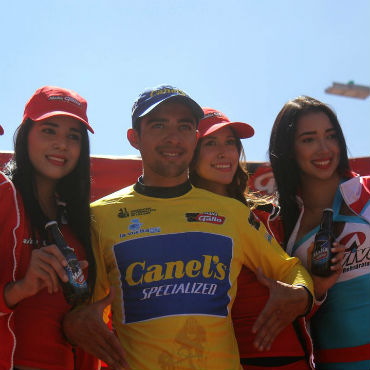 Román Villalobos de Costa Rica a una etapa del Bicampeonato de Vuelta a Guatem