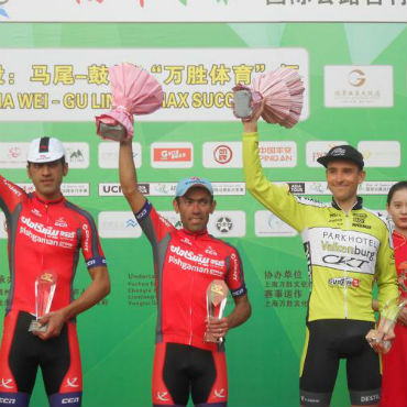 Rahim Emami (Centro) se mantiene líder del Tour de Fuzhou