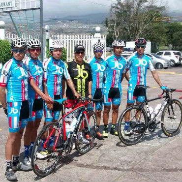 JB-Ropa Deportiva, uno de los equipos presentes en Nueva Vuelta al Táchira