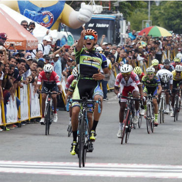 Jonathan Monsalve ganador de tercera etapa de Vuelta al Táchira 720