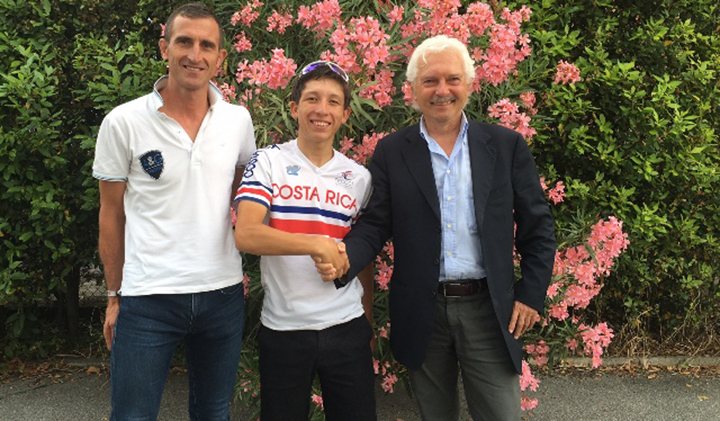 El tico Kevin Rivera será parte del Androni-Sidermec durante cuatro temporadas