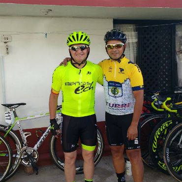 Wilson Sandova tiene grandes objetivos con la Fundación Esteban Chaves-BikeHouse