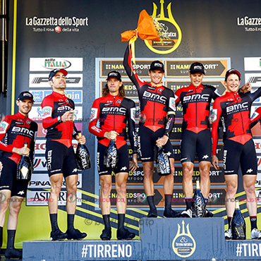 BMC ganador de la CRE de la Tirreno Adriático