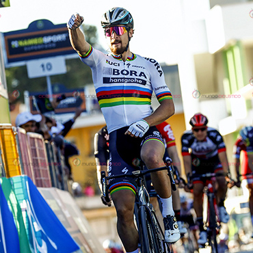 Peter Sagan ganador de tercera etapa de Tirreno Adriático