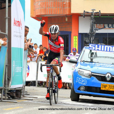 Germán Chaves ganador de etapa de Vuelta de la Juventud