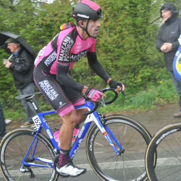 Juan-Pablo-Villegas, uno de los 'escarabajos' en carrera (Fotos-Gilberto Chocce)