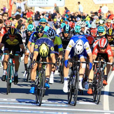 Michael Albasini ganador de segunda etapa de Vuelta al País-Vasco