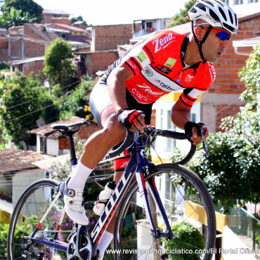 Alejandro Martinez ganador de prólogo en Clásica de Marinilla